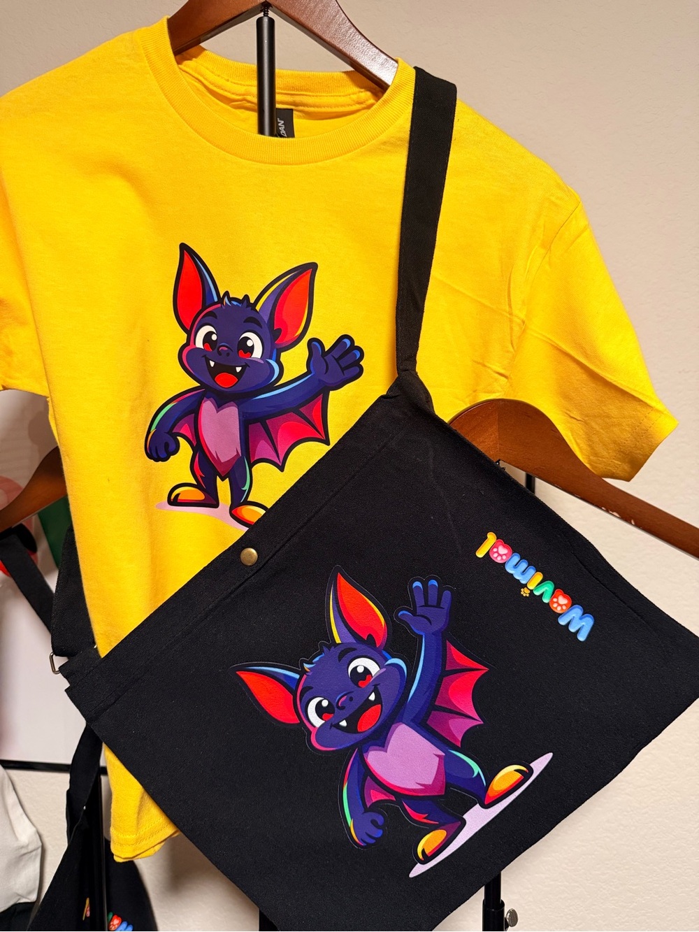 Wavimal Bat Graphic T-Shirt and Black Crossbody Bag Set